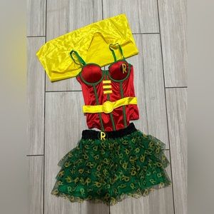 Robin costume size small